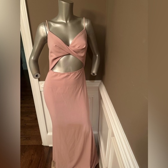 NWT MISSGUIDED Maxi Dress Pink Twist Cut Out Size 8 - Picture 1 of 4